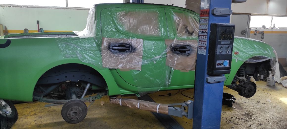 Proiect vopsire auto completă – Mitsubishi L200, cu vopsea Raptor verde - Poza 0
