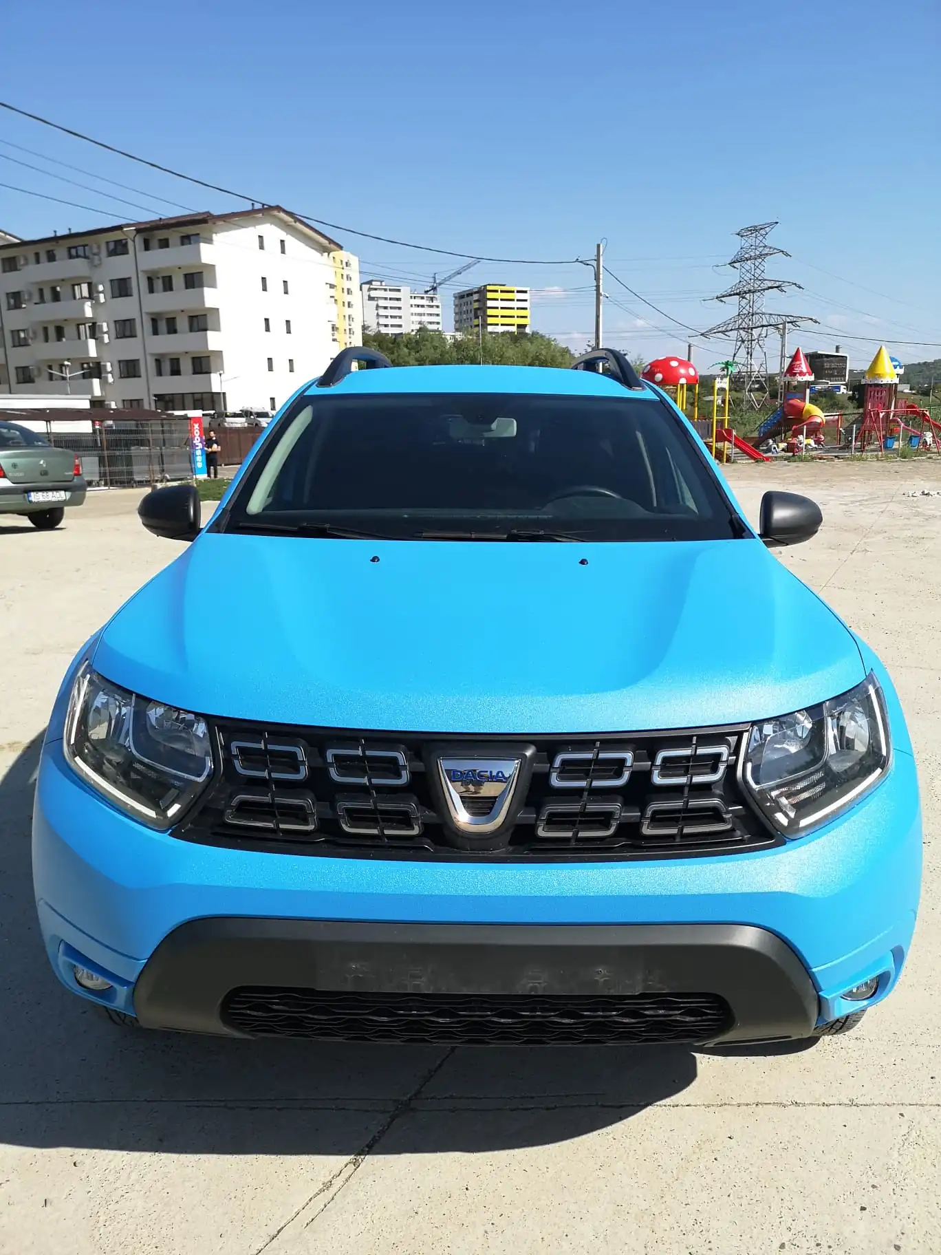 Proiect vopsire auto completă – Dacia Duster, cu vopsea Raptor albastru - Poza 2