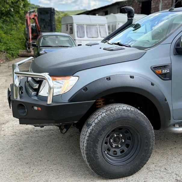 Proiect vopsire auto completă – Ford XLT, cu vopsea Raptor gri și negru - Poza 8