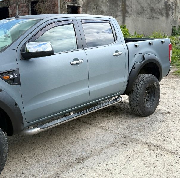 Proiect vopsire auto completă – Ford XLT, cu vopsea Raptor gri și negru - Poza 10