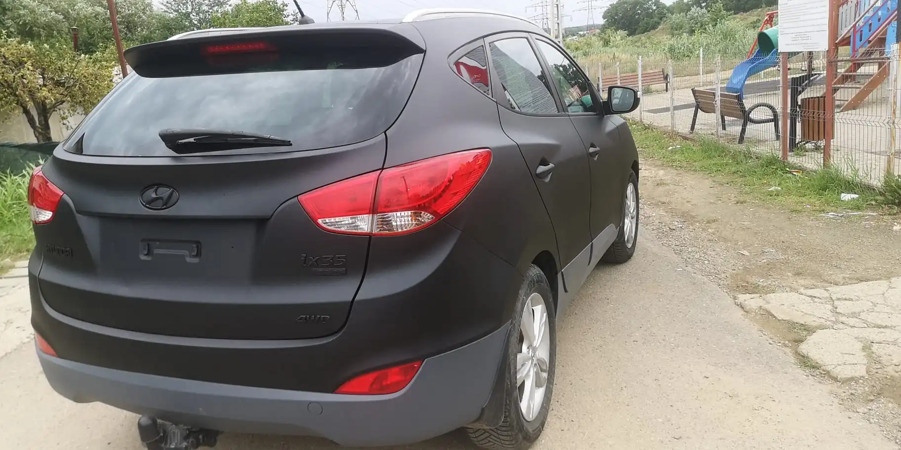 Proiect vopsire auto completă – Hyundai ix 35, cu vopsea Raptor negru - Poza 4