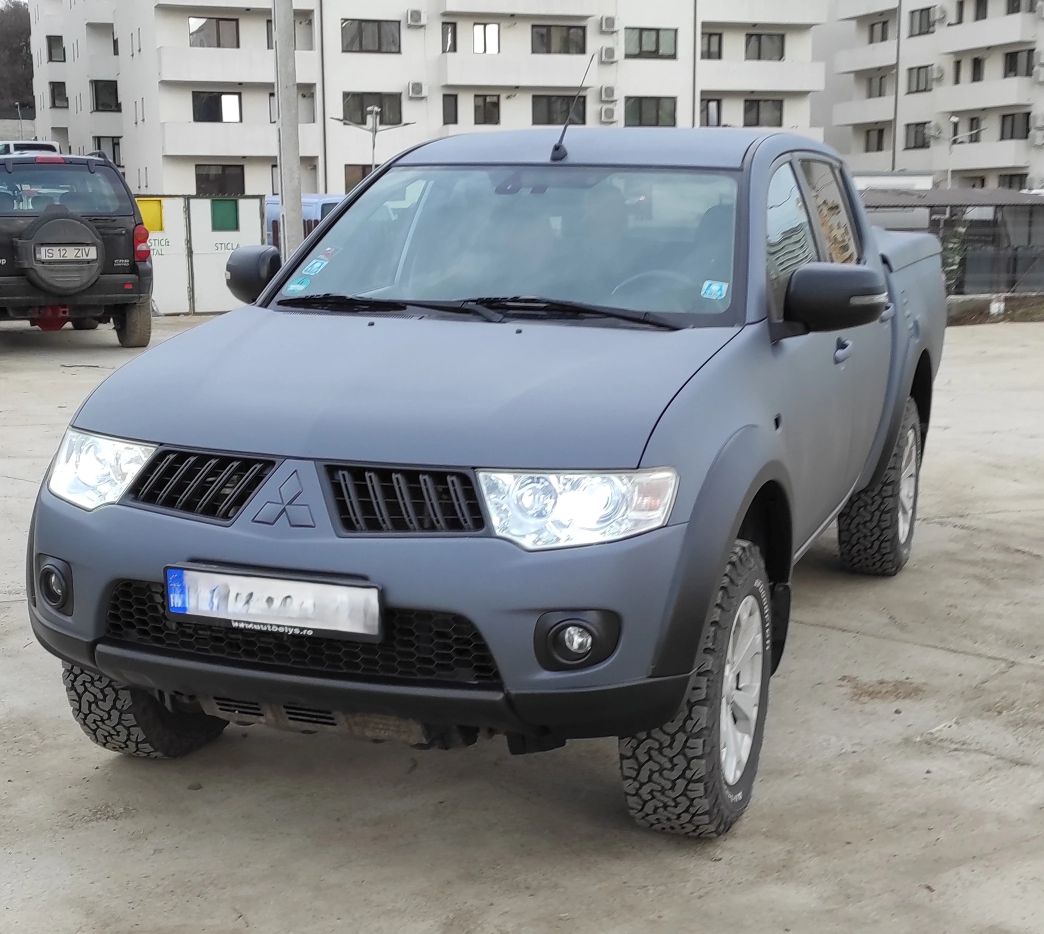 Proiect vopsire auto completă – Mitsubishi L200, cu vopsea Raptor Gri - Poza 6