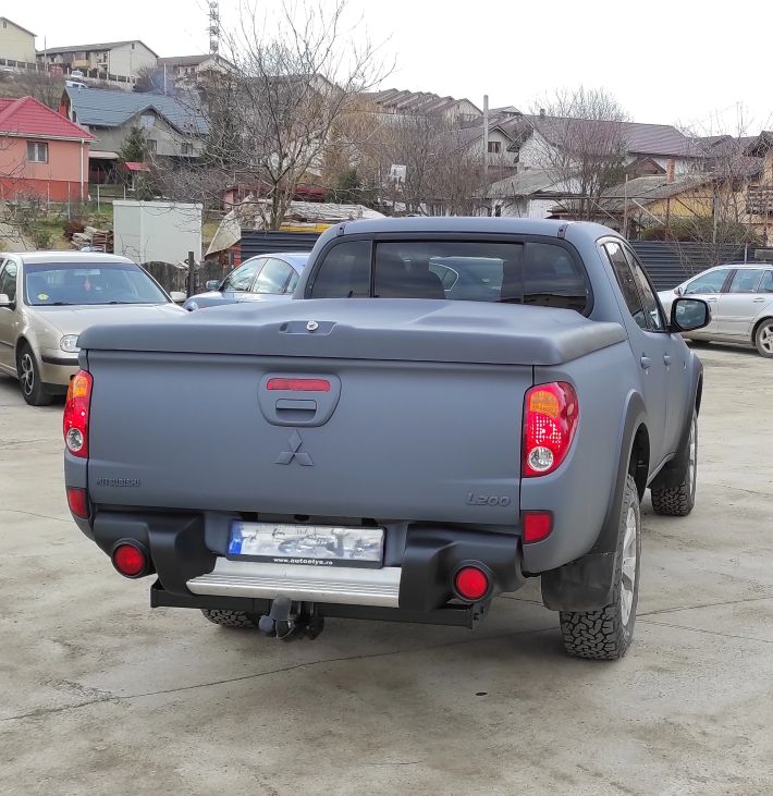 Proiect vopsire auto completă – Mitsubishi L200, cu vopsea Raptor Gri - Poza 9