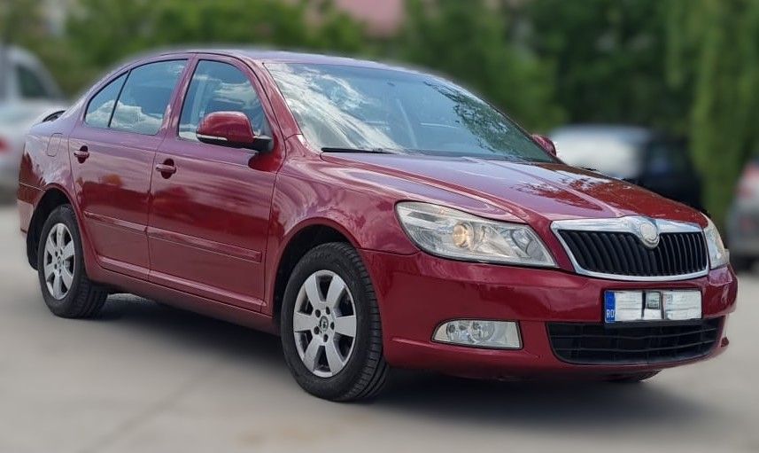 Proiect vopsire auto completă – Skoda Octavia, cu vopsea rosu - Poza 16