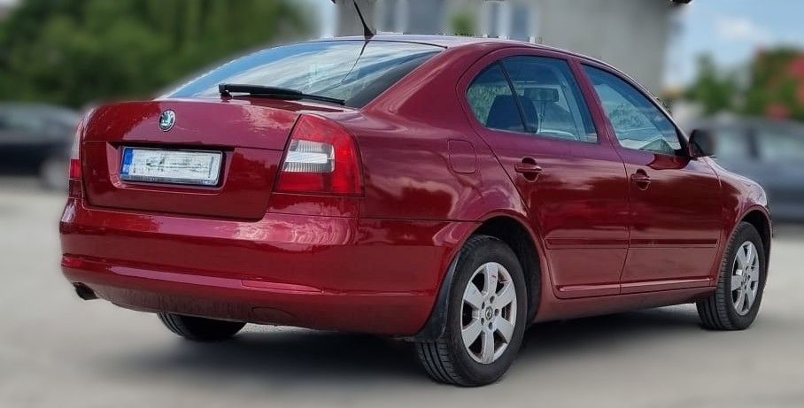 Proiect vopsire auto completă – Skoda Octavia, cu vopsea rosu - Poza 18