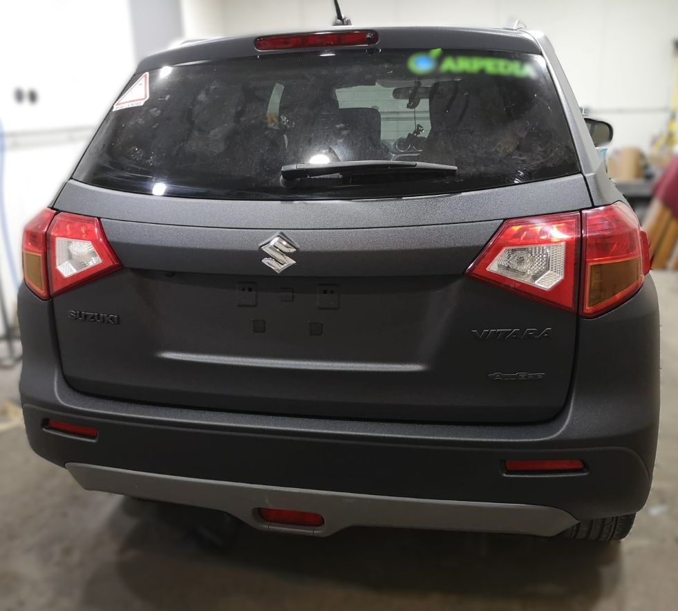 Proiect vopsire auto completă – Suzuki Vitara, cu vopsea Raptor negru si gri - Poza 1
