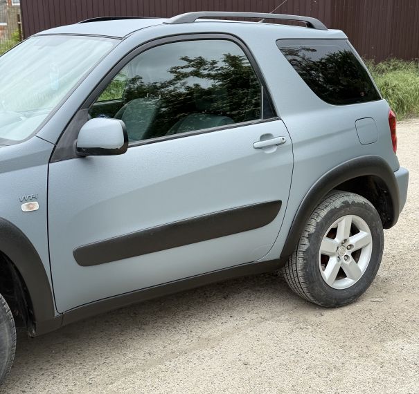 Proiect vopsire auto completă – Toyota RAV4, cu vopsea Raptor gri - Poza 4
