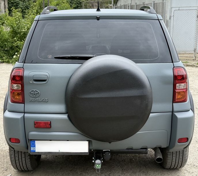 Proiect vopsire auto completă – Toyota RAV4, cu vopsea Raptor gri - Poza 5